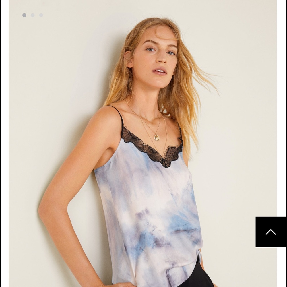 Mango top with some detail in s size